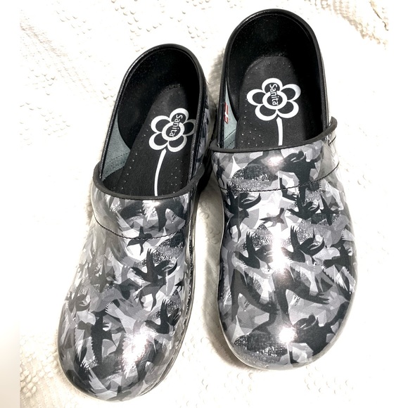 Like New Sanita Original Danish Womens Clog / Leather Upper/ Size 40 - US Wom9 - Picture 2 of 10